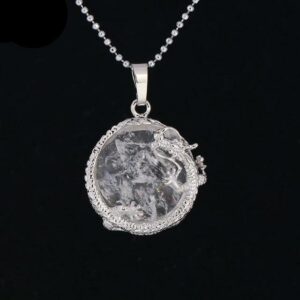 Collier et Pendentif Dragon en Pierre Naturelle