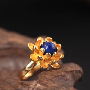 Bague "Lotus" en pierre de Lapis Lazuli et en Argent Sterling 925