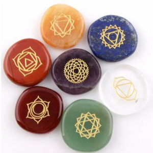 7 pierres naturelles gravées "Équilibre et guérison des Chakras"