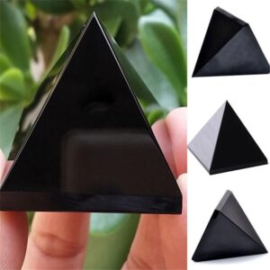 Pyramide en Obsidienne