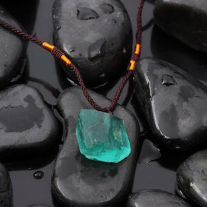 Collier et Pendentif en Cristal Naturel Fluorite Verte