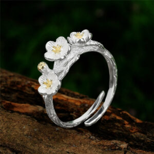 Bague Ajustable Ornée de Fleurs en Argent