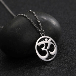Collier et Pendentif OM