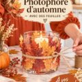 Porte-bougie fait maison avec des feuilles d'automne, décorant une table